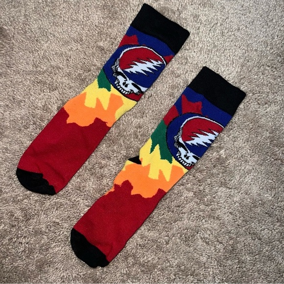 3/$25 🍄 Grateful Dead Patterned Skull Color Drip Fashion Crew Socks Unisex OSFA - Picture 5 of 6